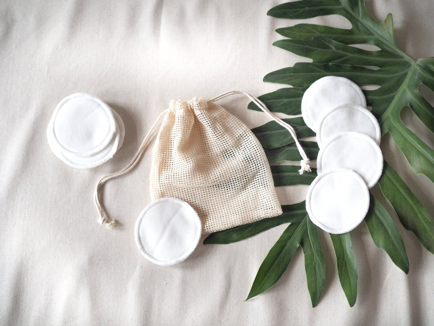 Facial Rounds - Bamboo - Eco Patch with Bag on Table